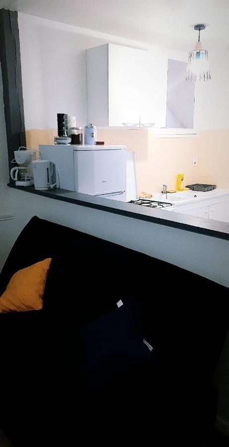 Appartement 48M2 Pour 6 Personnes Au Centre Ville Historique Avec Parking Gratuit Et Une Borne De Recharge Pour Voiture A 10 Metres Avallon Zewnętrze zdjęcie