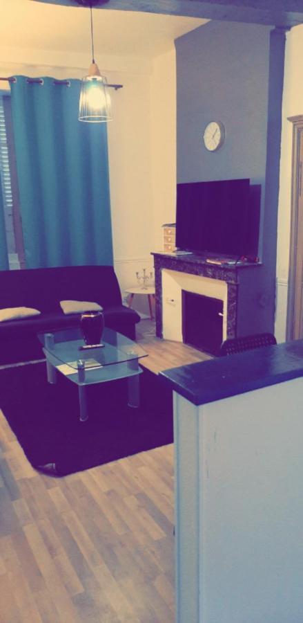 Appartement 48M2 Pour 6 Personnes Au Centre Ville Historique Avec Parking Gratuit Et Une Borne De Recharge Pour Voiture A 10 Metres Avallon Zewnętrze zdjęcie